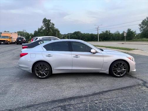 2016 INFINITI Q50 3.0t RED SPORT 400