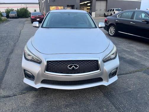 2016 INFINITI Q50 3.0t RED SPORT 400