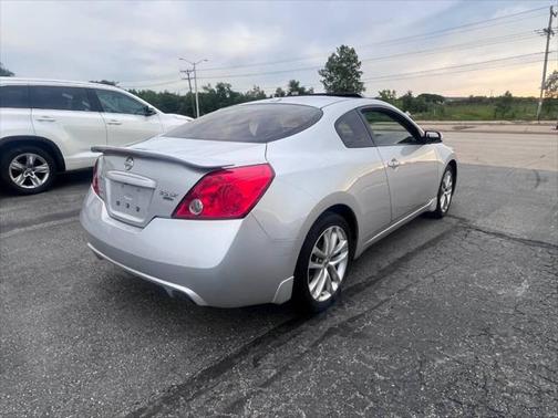 2011 Nissan Altima 3.5 SR