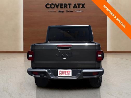 Granite Crystal Clearcoat Metallic 2025 Jeep Gladiator Sport