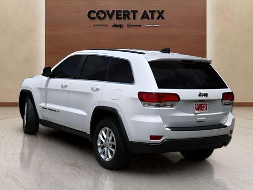 Bright White Clearcoat 2022 Jeep Grand Cherokee WK Laredo