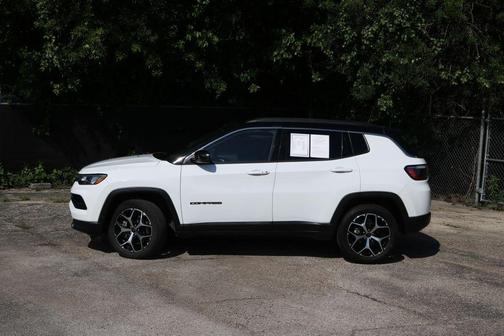 Bright White Clearcoat 2025 Jeep Compass Limited