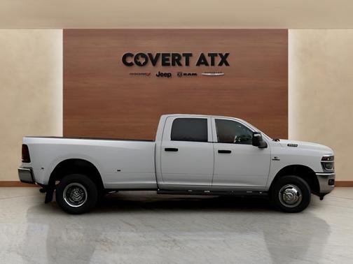 Bright White Clearcoat 2026 RAM 3500 Tradesman