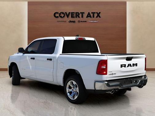 Bright White Clearcoat 2026 RAM 1500 Big Horn/Lone Star