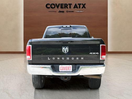 Brilliant Black Crystal Pearlcoat 2018 RAM 2500 Longhorn