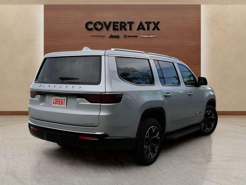 Silver Zynith 2022 Jeep Wagoneer Series III