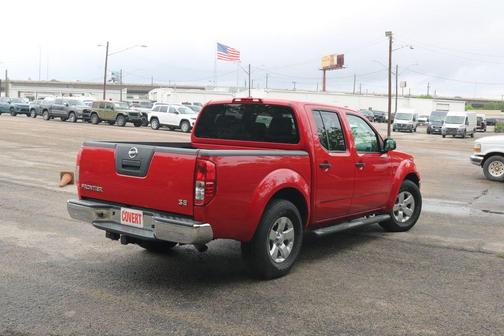 Red Alert 2010 Nissan Frontier SE