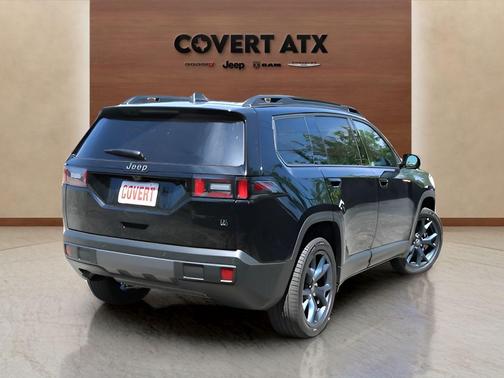 Diamond Black 2026 Jeep Cherokee LAREDO/LIMITED