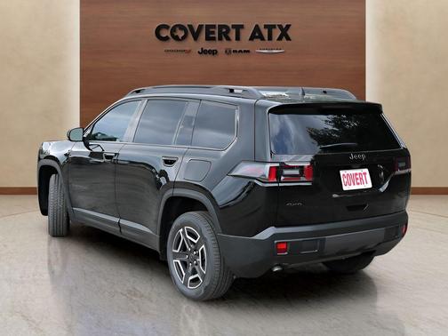 Diamond Black 2026 Jeep Cherokee LAREDO/LIMITED