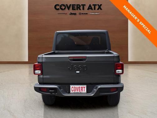 Granite Crystal Clearcoat Metallic 2025 Jeep Gladiator Sport