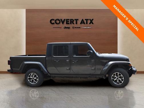 Granite Crystal Clearcoat Metallic 2025 Jeep Gladiator Sport