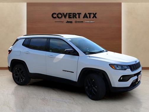 Bright White Clearcoat 2026 Jeep Compass Latitude