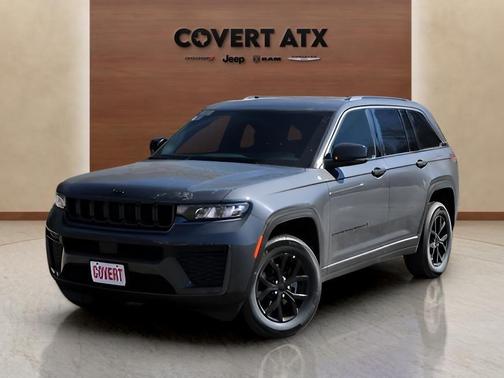 Metallic 2026 Jeep Grand Cherokee Laredo