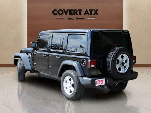 Black Clearcoat 2021 Jeep Wrangler Unlimited Sport