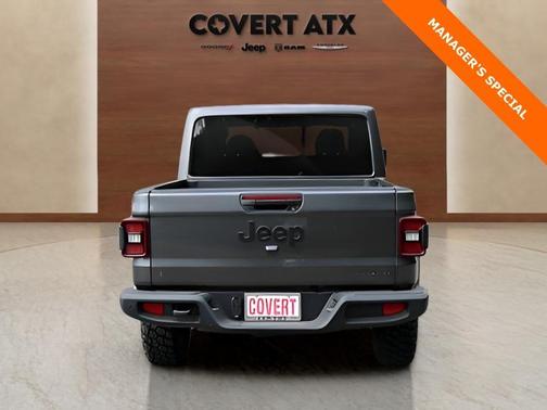 Granite Crystal Clearcoat Metallic 2025 Jeep Gladiator Sport