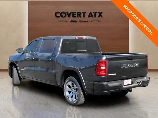 Crystal Metallic 2025 RAM 1500 Big Horn/Lone Star