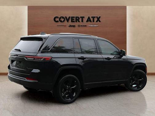 Diamond Black 2026 Jeep Grand Cherokee Limited