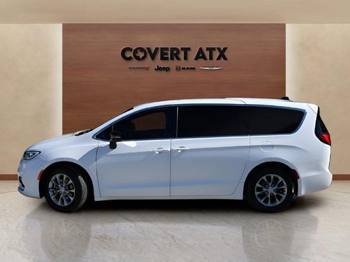 Bright White Clearcoat 2026 Chrysler Pacifica Limited