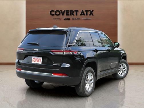 Diamond Black 2026 Jeep Grand Cherokee Laredo X