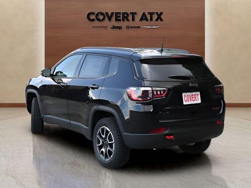 Diamond Black 2026 Jeep Compass Trailhawk