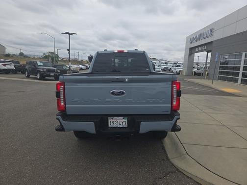 GLACIER GRAY 2024 Ford F-250 LARIAT