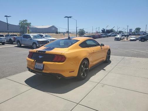 2022 Ford Mustang ECOBOOST