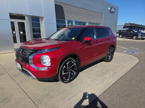 2023 Mitsubishi Outlander SE SPECIAL EDITION