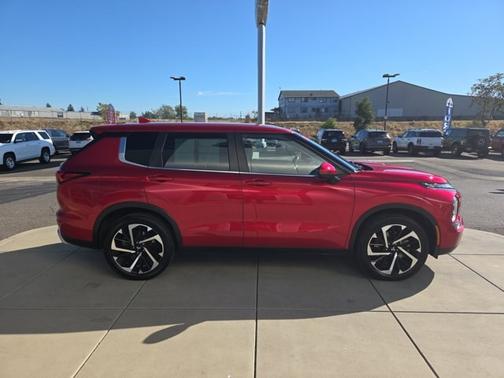 2023 Mitsubishi Outlander SE SPECIAL EDITION