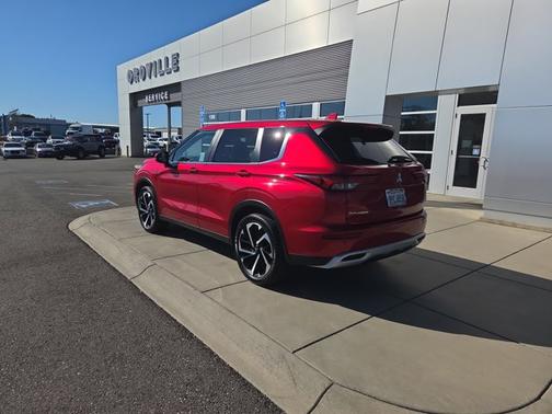 2023 Mitsubishi Outlander SE SPECIAL EDITION