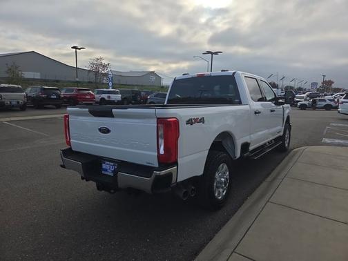2024 Ford F-350 XLT
