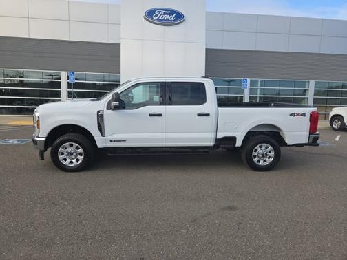 2024 Ford F-350 XLT