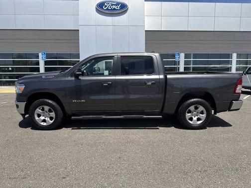 Granite Crystal Clearcoat Metallic 2022 RAM 1500 BIG HORN/LONE STAR