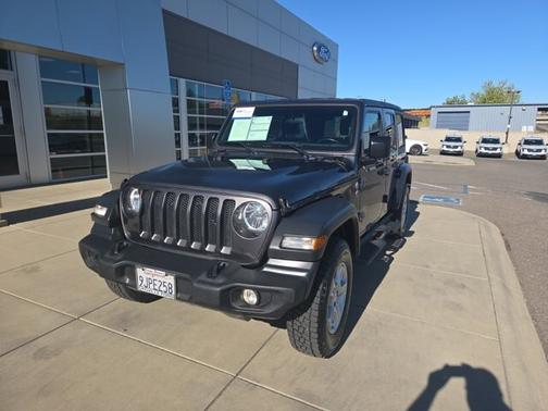 Granite Crystal Clearcoat Metallic 2020 Jeep Wrangler Unlimited SPORT