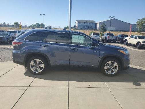 2016 Toyota Highlander LIMITED