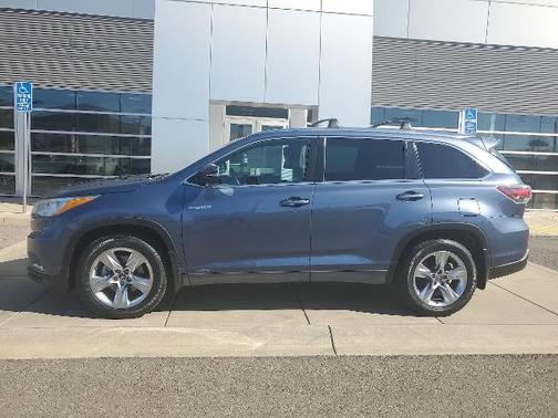 2016 Toyota Highlander LIMITED