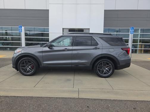 CARBONIZED GRAY METALLIC 2025 Ford Explorer ST