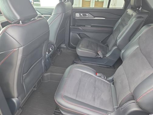 CARBONIZED GRAY METALLIC 2025 Ford Explorer ST