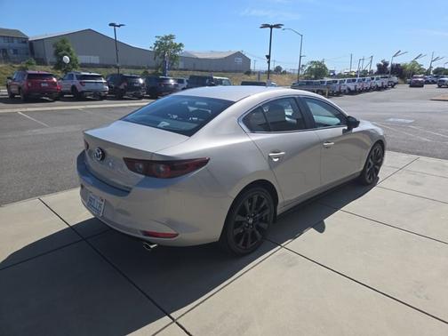 PLATINUM QUARTZ METALLIC 2025 Mazda Mazda3 SELECT