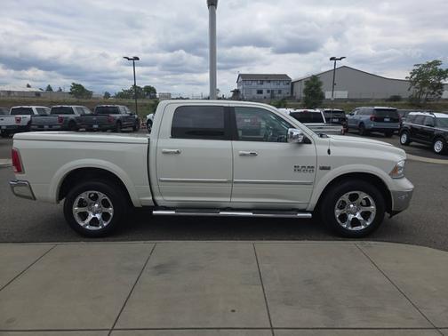 Pearl White 2017 RAM 1500 LARAMIE