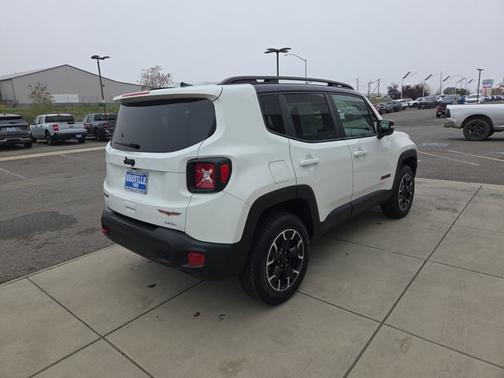 2023 Jeep Renegade TRAILHAWK