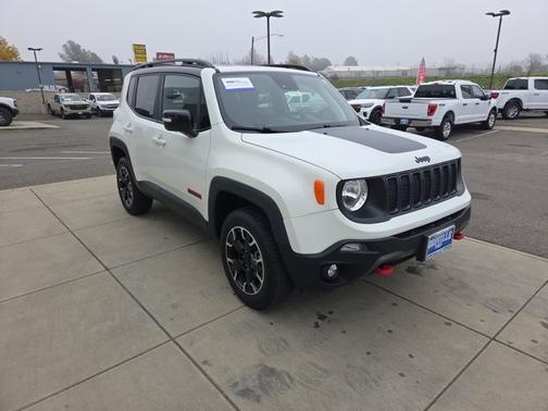 2023 Jeep Renegade TRAILHAWK