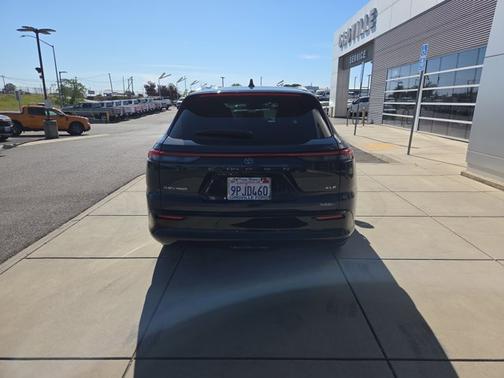 2025 Toyota Crown Signia 