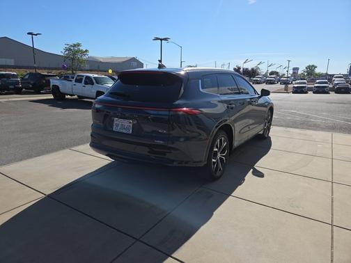 2025 Toyota Crown Signia 