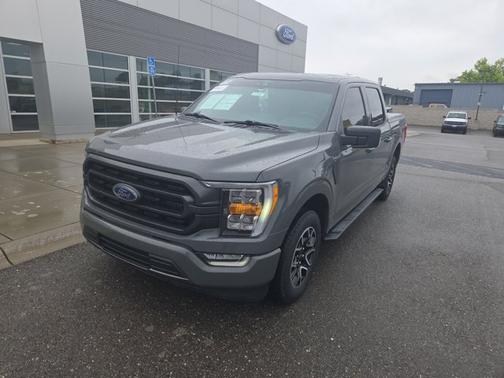 LEAD FOOT 2021 Ford F-150 XLT