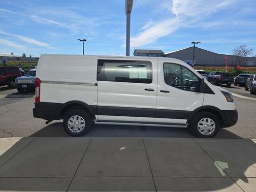 2024 Ford Transit-250 