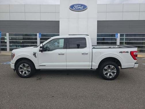 STAR WHITE METALLIC TRICOAT 2022 Ford F-150 PLATINUM