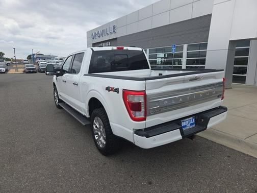 STAR WHITE METALLIC TRICOAT 2022 Ford F-150 PLATINUM