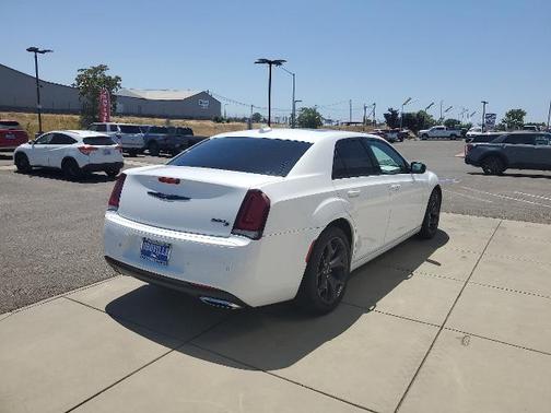 2023 Chrysler 300 S