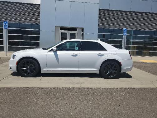 2023 Chrysler 300 S
