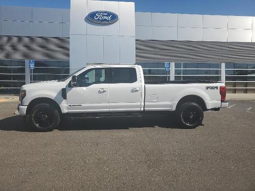 2022 Ford F-350 LARIAT SUPER DUTY
